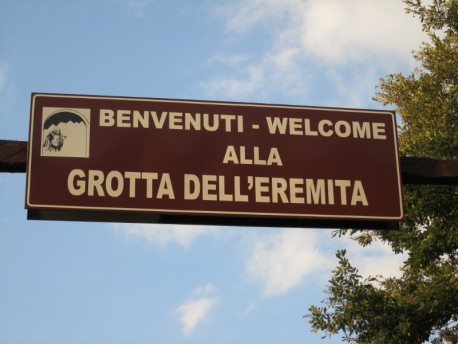 La Grotta dell'Eremita: Ritrova la pace in un contesto eco-friendly